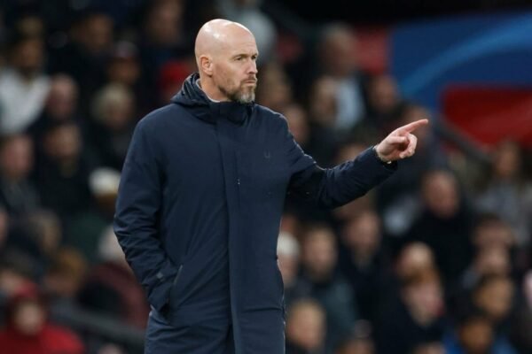 Former Man Utd star predicts when coach Ten Hag will `fly away` 2